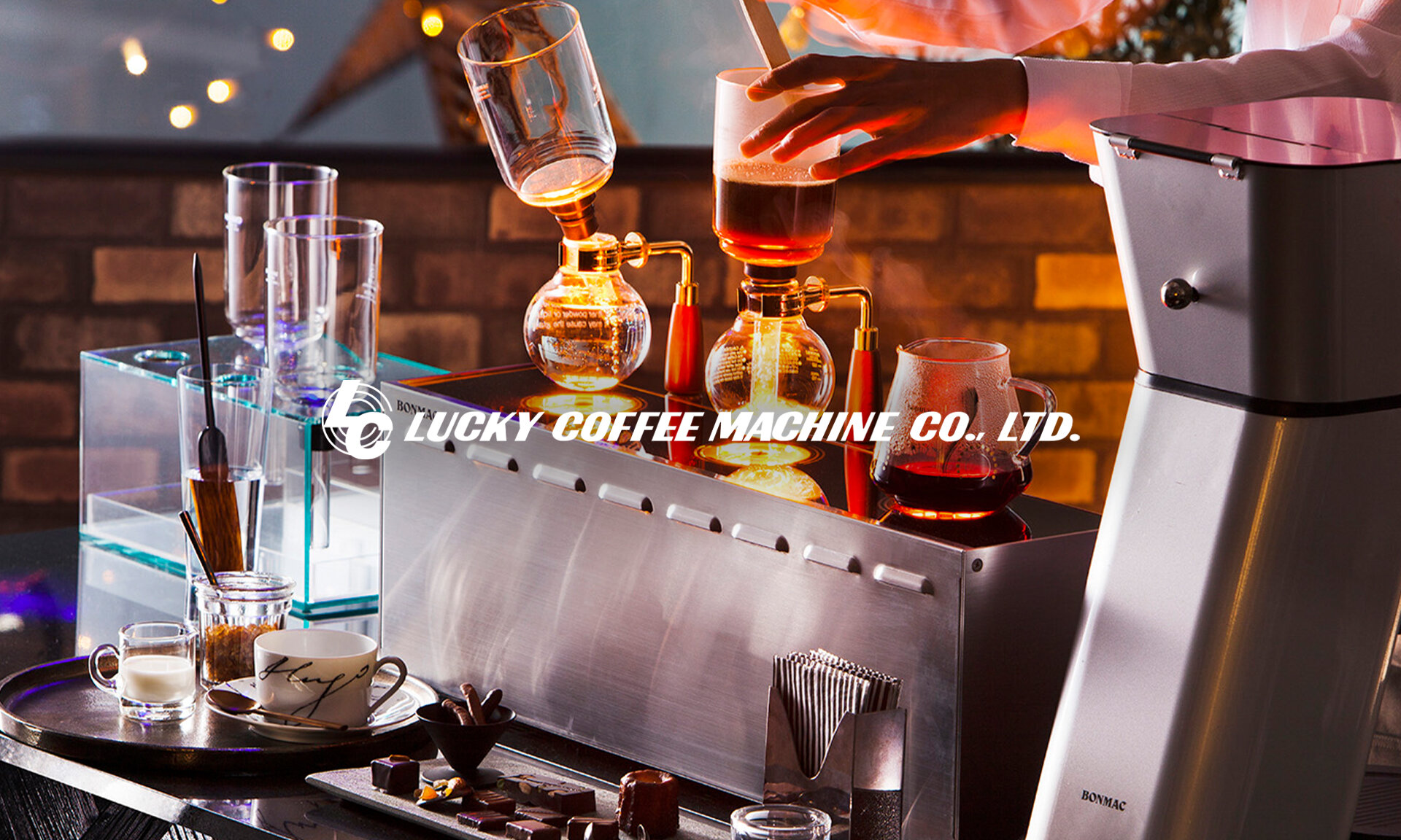 業務用エスプレッソマシン、コーヒーマシンなら、UCCグループのラッキーコーヒーマシン