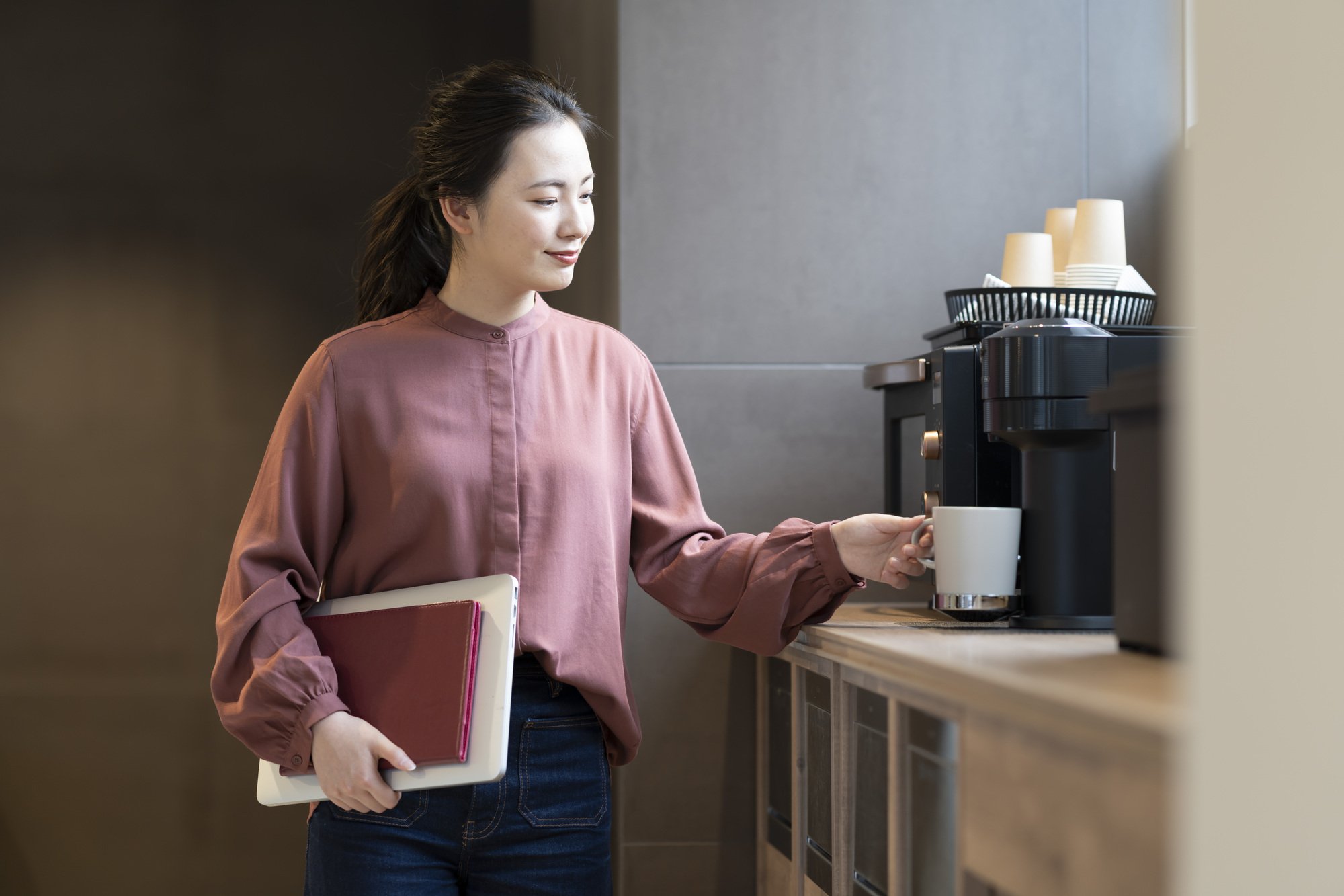 オフィス用コーヒーマシンとは？おすすめ機種や選び方を解説 